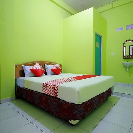 Oyo 2585 Sherren Guest House Lubuklinggau 外观 照片