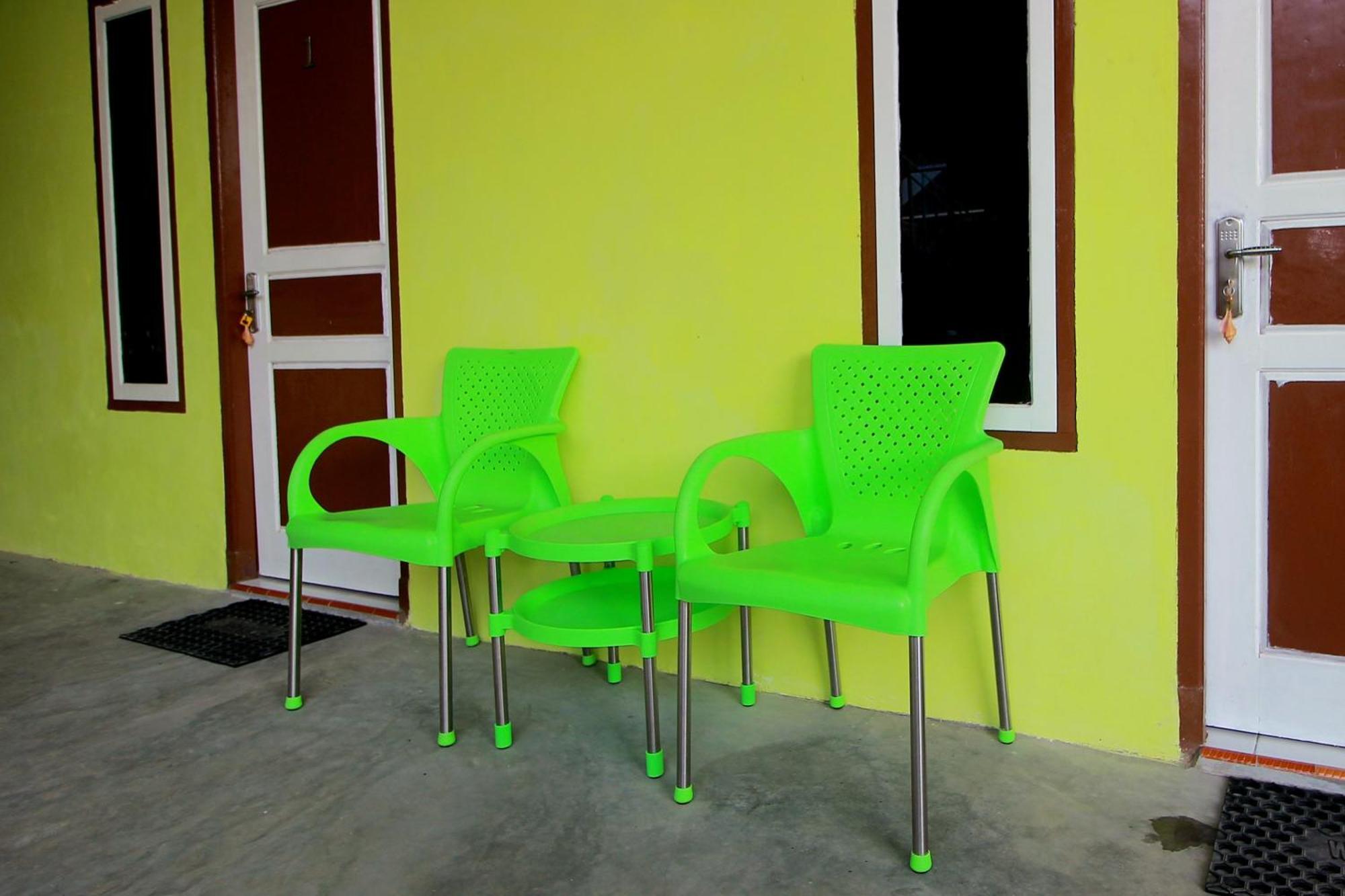 Oyo 2585 Sherren Guest House Lubuklinggau 外观 照片