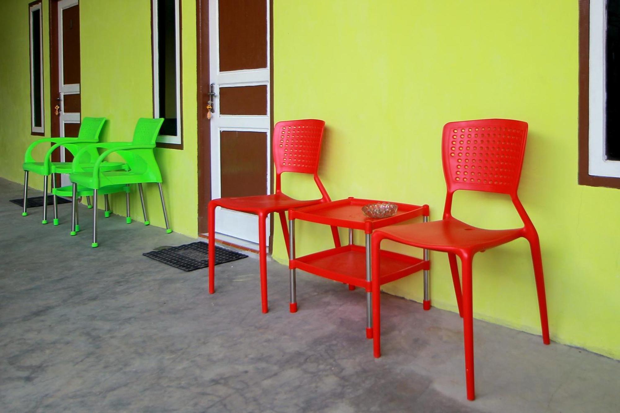 Oyo 2585 Sherren Guest House Lubuklinggau 外观 照片