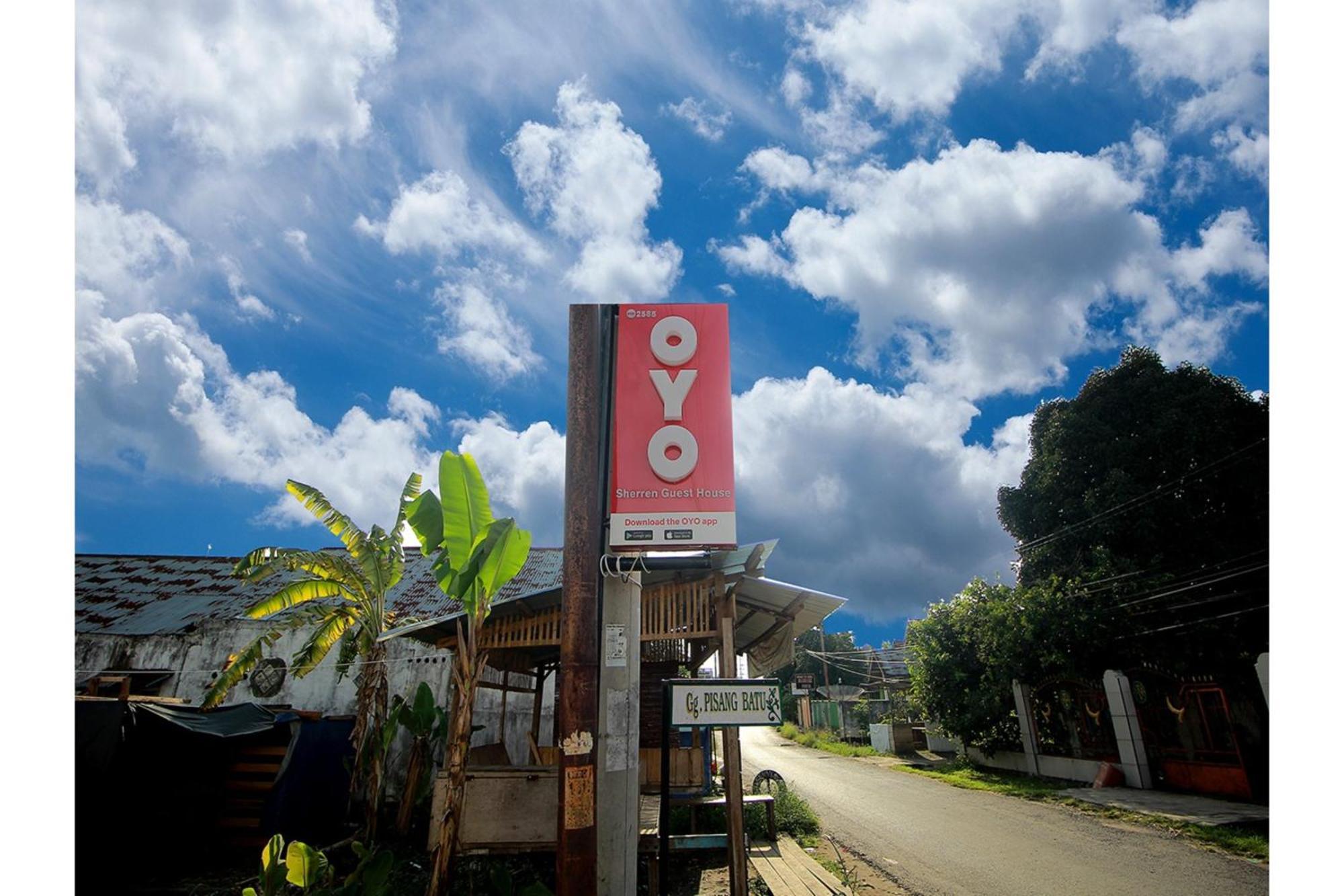 Oyo 2585 Sherren Guest House Lubuklinggau 外观 照片